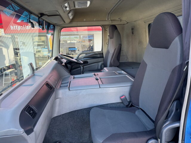 スーパーグレート：ウィング：メッキ多数：アルミホイール：ステンレス床：7速MT