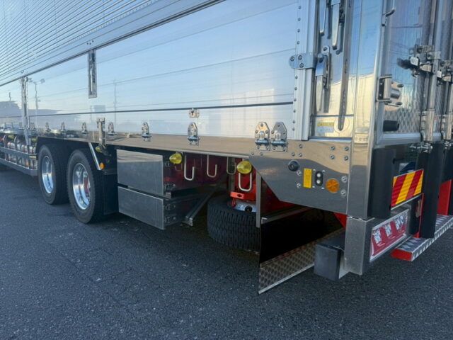 17スーパーグレート:ハイルーフ:ウィング:メッキ多数:造りボディ:アルミホイール