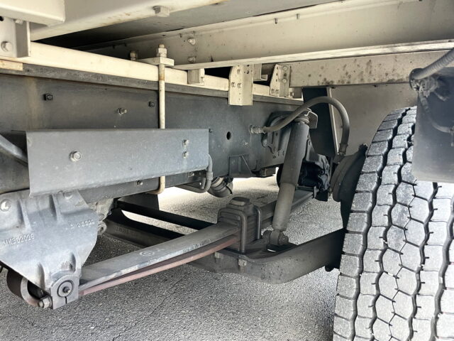 17スーパーグレート　ハイルーフ　ウィング　メッキ多数　アルミホイール　木床