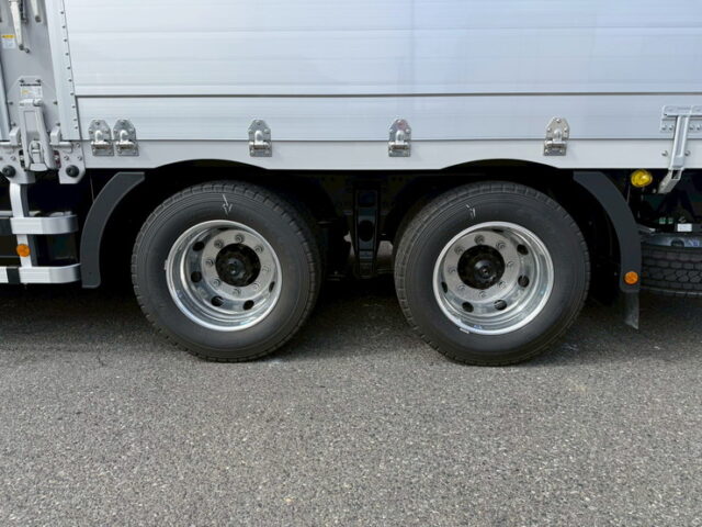 24スーパーグレート:スーパーハイルーフ:ウィング:アルミホイール:リア門口ステンレス