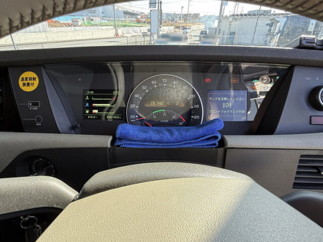 【委託販売】VOLVO:トレーラーヘッド:シングル:アルミホイール:架装多数