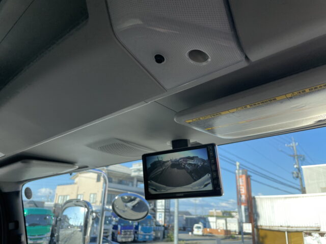 いすゞ　ギガ　ハイルーフ　ウィング　未使用車　アルミホイール　メッキ多数