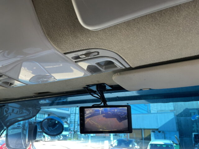 三菱ふそう　ファイター　冷凍バン　コルゲート　ジョロダー4列キーストン　エアサス