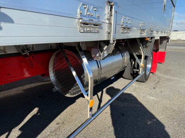 委託販売車両　レンジャープロ　ハイルーフ　セミワイド　ハイグレード　ヤマダボデー　ステンレス多数