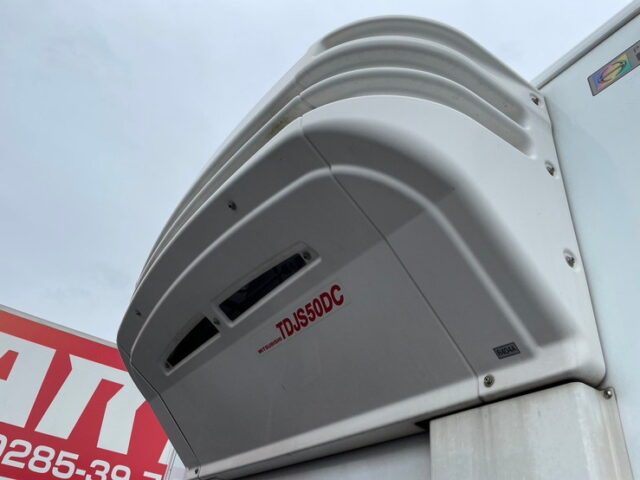 日野　17レンジャー　冷凍バン　格納パワーゲート　240馬力　キーストン　６MT