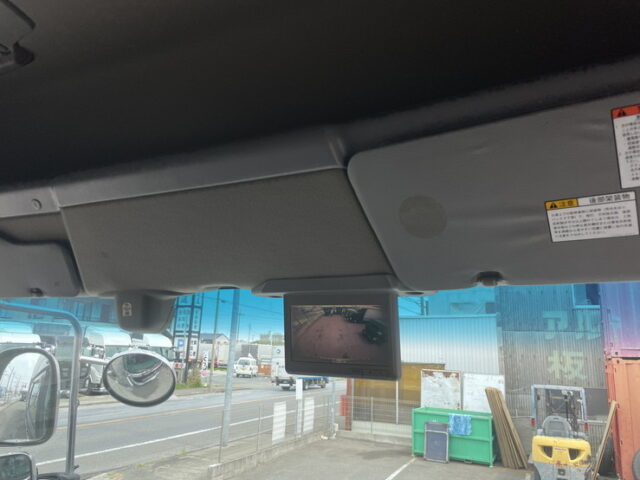 日野：プロフィア：ハイルーフ：ウィング：メッキ多数：ステンレス多数　