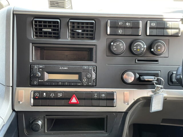 三菱ふそう：スーパーグレート：ハイルーフ：アルミウィング：メッキ多数：木床：AT：394馬力