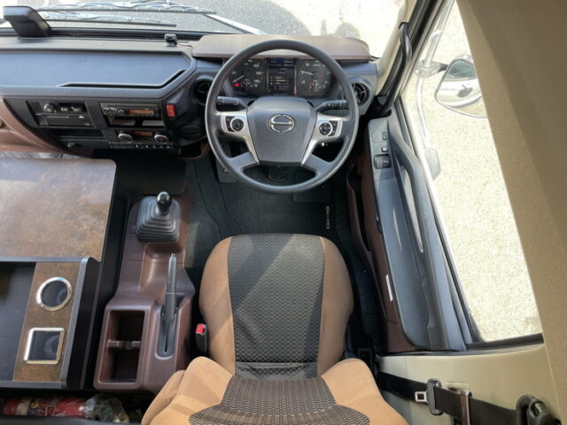 日野：17レンジャー：6200ワイド：エアサス：木床：アルミホイール：240馬力