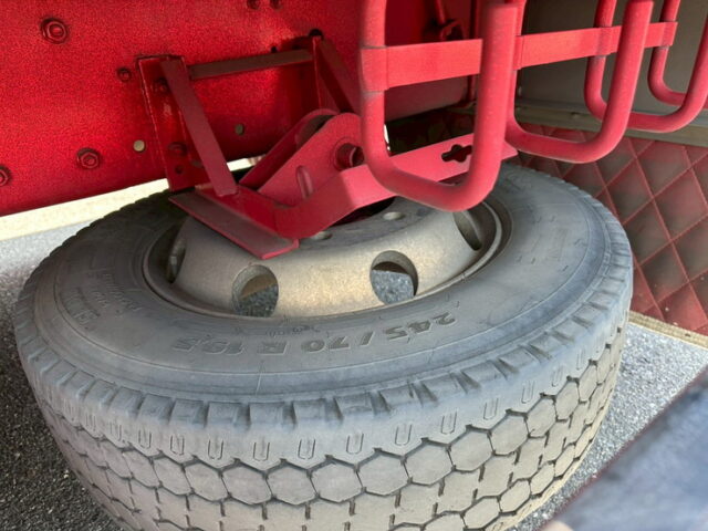 スーパーグレート：ハイルーフ：ウィング：架装多数：木床：380馬力