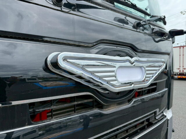 日野:17プロフィア:ハイルーフ:ウィング:メッキドア:アルミホイール:リア門口ステンレス