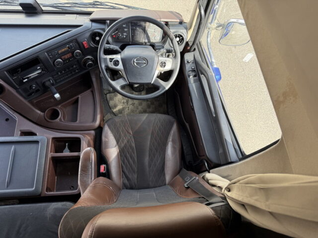 日野：17プロフィア：ハイルーフ：ウィング：メッキ多数：ステンレス多数：プロシフト