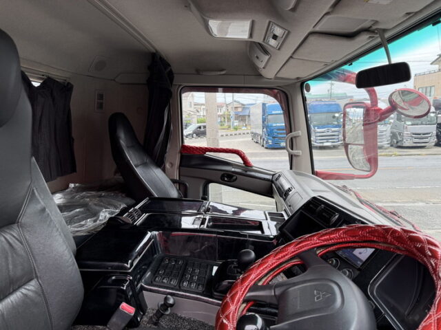 スーパーグレート：トレーラーヘッド：ハイキャブ：アルミホイール：エアサス