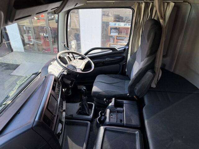 日野：プロフィア：冷凍バン：メッキ多数：サブエンジン：ジョロ4キーストン