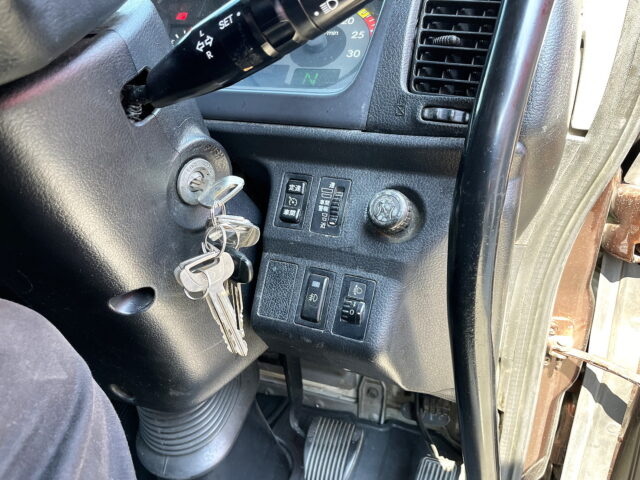 日野　プロフィア　冷凍ウィング　リア門口ステンレス　木床　プロシフト　380馬力