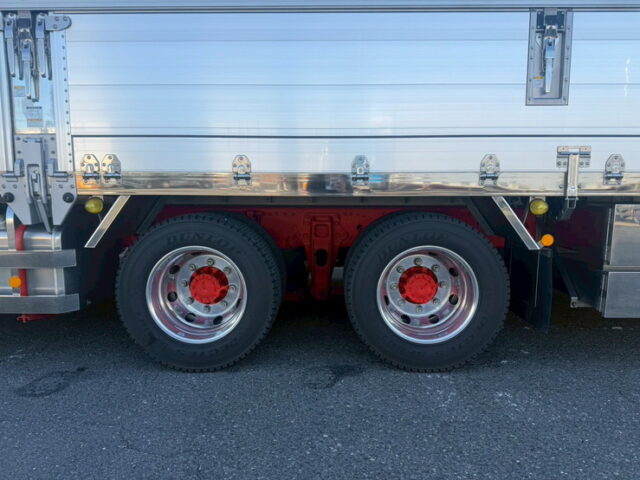 17スーパーグレート:ハイルーフ:ウィング:メッキ多数:造りボディ:アルミホイール