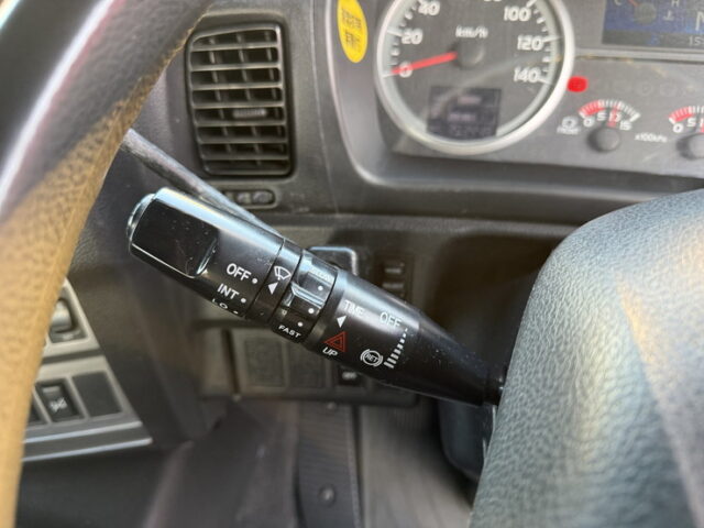 日野:プロフィア:ハイルーフ:トレーラーヘッド:メッキ多数:後輪エアサス:480馬力