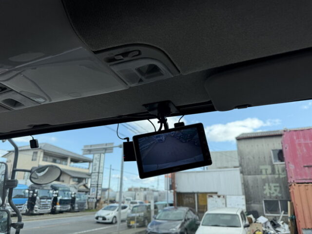 ファイター:ウィング:6200ワイド:後輪エアサス:格納ゲート:240馬力