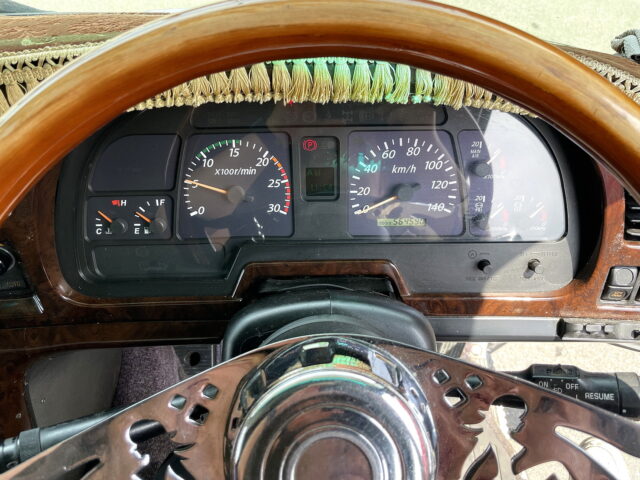 いすゞ　ギガ　ハイルーフ　ウィング　造りボディ　1Mアオリ　ステンレス多数