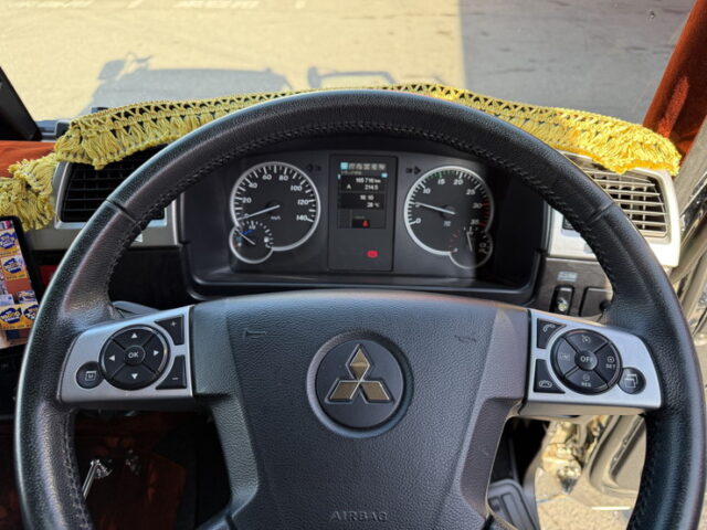 ファイター:増トン:クレーン:セミワイド:5Mボデー:架装多数:270馬力