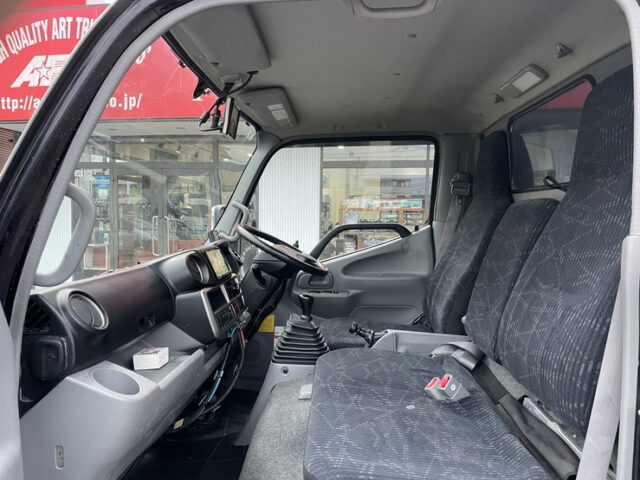 日野　デュトロ　標準幅　10尺　ダンプ　架装多数　エアー式バンパー昇降機　150馬力