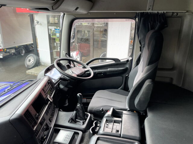 日野　プロフィア　冷凍バン　サブエンジン　キーストン　ジョロダー4列