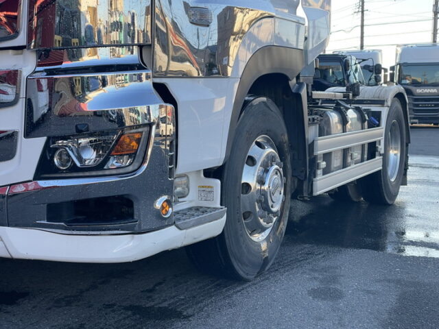 日野　17プロフィア　ハイルーフ　トレーラーヘッド　E13Cエンジン　450馬力