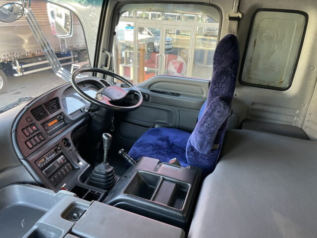 いすゞ：ギガ：冷凍ウィング：造りボディ：ステンレス多数：エアサス：1M10アオリ