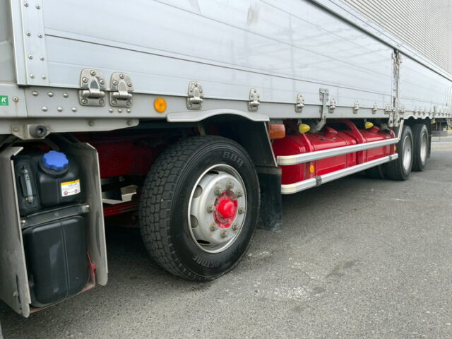 いすゞ　ギガ　ハイルーフ　アルミウィング　380馬力　リア門口ステンレス　