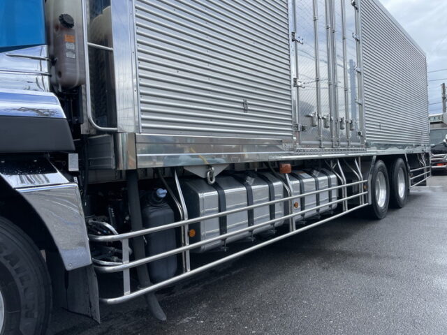 17スーパーグレート　ハイルーフ　冷凍バン　矢野特殊ボディ　コルゲート　サブエンジン