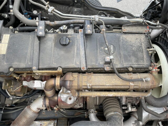 三菱ふそう　スーパーグレート　ハイルーフ　アルミウィング　ステンレスサイドバンパー　メッキ多数　木床