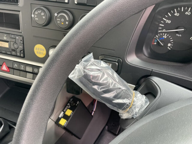 17スーパーグレート　ダンプ　5100×2200　未使用　新品ステンレス架装　7速MT　新明和ボデー