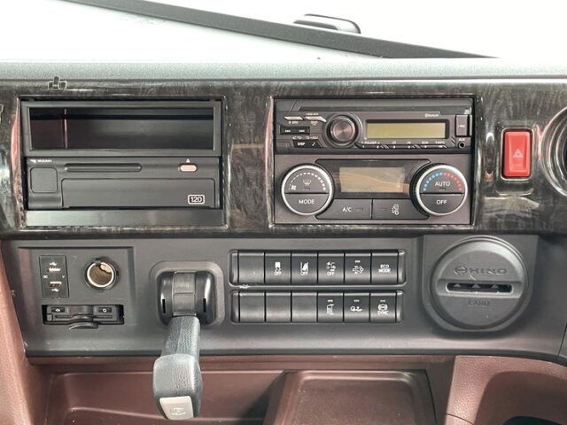 日野：プロフィア：アルミブロック平ボディ：7MT：ステンレス架装多数：メッキパーツ多数：アルミホイール　