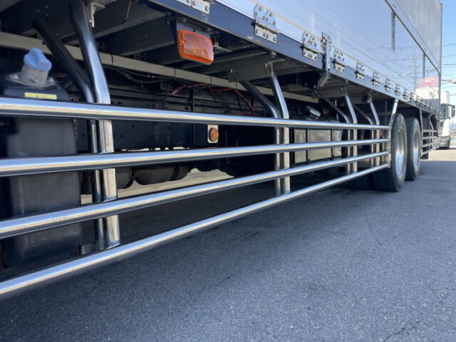 スーパーグレート：ハイルーフ：ウィング：造りボディ：ステンレス多数：420馬力