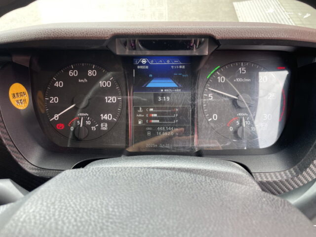 日野：17プロフィア：ハイルーフ：トレーラーヘッド：架装多数：E13Cエンジン：450馬力