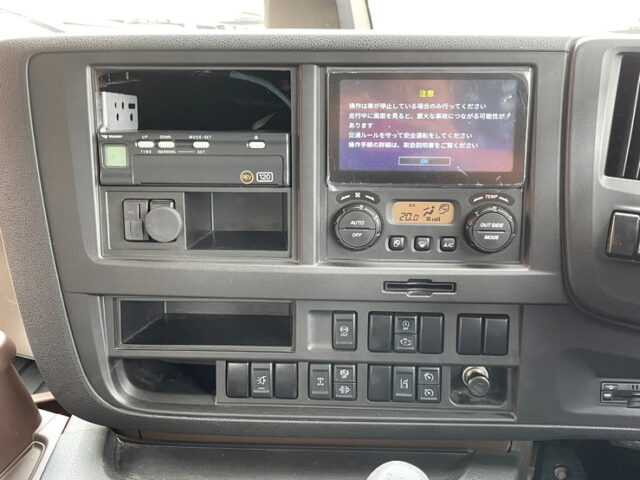 いすゞ：ギガ：ハイルーフ：ウィング：AT：木床：アルミホイール：リアエアサス