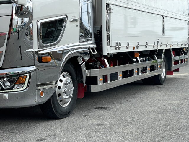 日野　17レンジャー　ハイルーフ　ウィング　架装多数　跳上ゲート　後輪エアサス