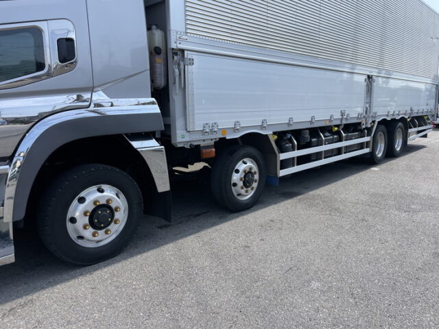 17スーパーグレート：ハイルーフ：ウィング：メッキ多数：アルミホイール