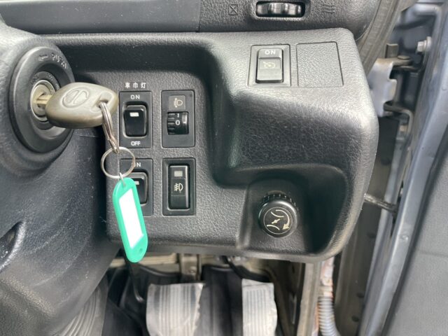 レンジャープロ　増トン　ハイジャッキセルフ　4段クレーン　ウィンチ/あゆみ板付　荷台長6500