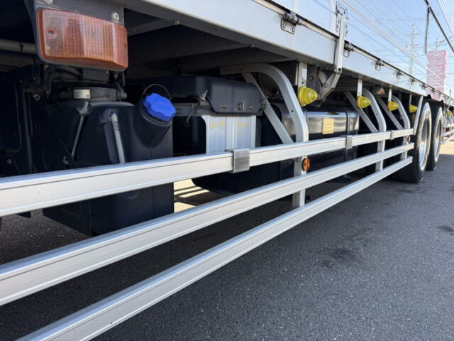 日野：17プロフィア：ハイルーフ：ウィング：リア門口ステンレス