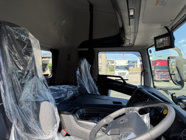 現行スーパーグレート：スーパーハイルーフ：トレーラーヘッド：未使用：プレミアムライン