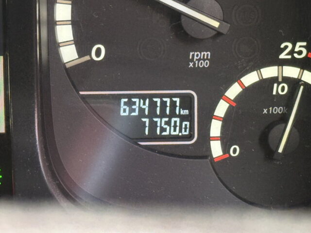 17スーパーグレート：ハイルーフ：トレーラーヘッド：ブタ鼻：第5輪荷重11.500㎏