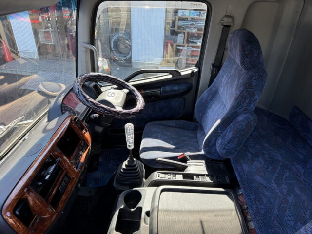 日野：レンジャープロ：ウィング：ボディ枠ステンレス：90アオリ：240馬力：エアサス