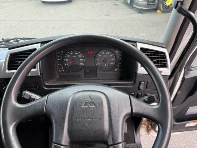 ファイター:ウィング:6200ワイド:後輪エアサス:格納ゲート:240馬力