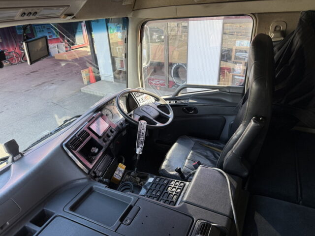 スーパーグレート：ハイルーフ：アームロール：40立米：架装多数：煙突マフラー(ダミー)