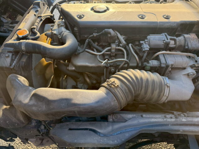 いすゞ:エルフ:平ボデー:標準幅:10尺長:マニ割り:ハイグレード:140馬力