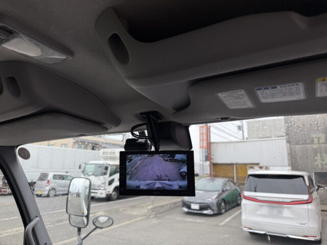 日野：デュトロ：バン：ワイドロング：格納ゲート：左スライドドア：AT車：準中型免許