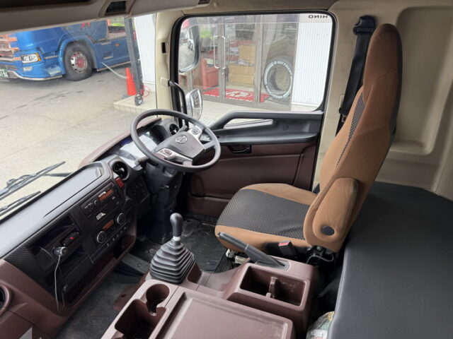 日野：17レンジャー：ハイルーフ：ウィング：6200ワイド：リア門口ステンレス