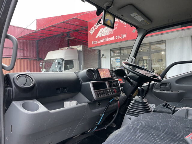 日野　デュトロ　標準幅　10尺　ダンプ　架装多数　エアー式バンパー昇降機　150馬力