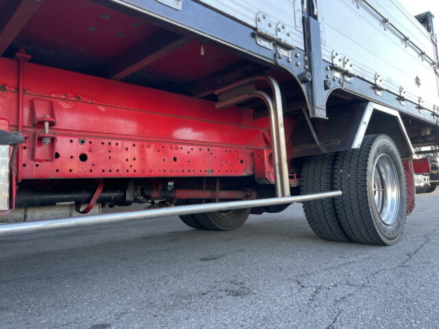 キャンター　平ボデーアルミブロック　標準幅　ロング　6速ＭＴ　生エンジン