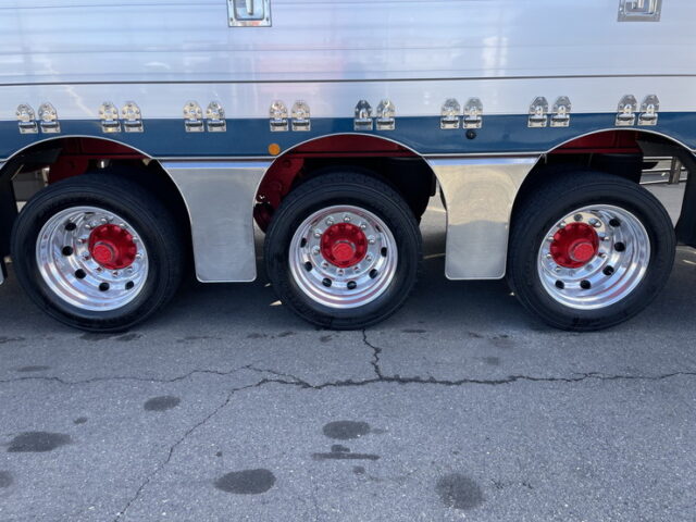 令和4年式 トレクス製 3軸 段付きトレーラーウィング リフトアクスル 後軸残し